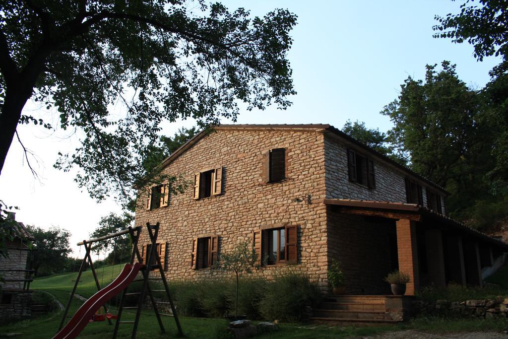 Agriturismo Valdifiori Sassoferrato Bagian luar foto