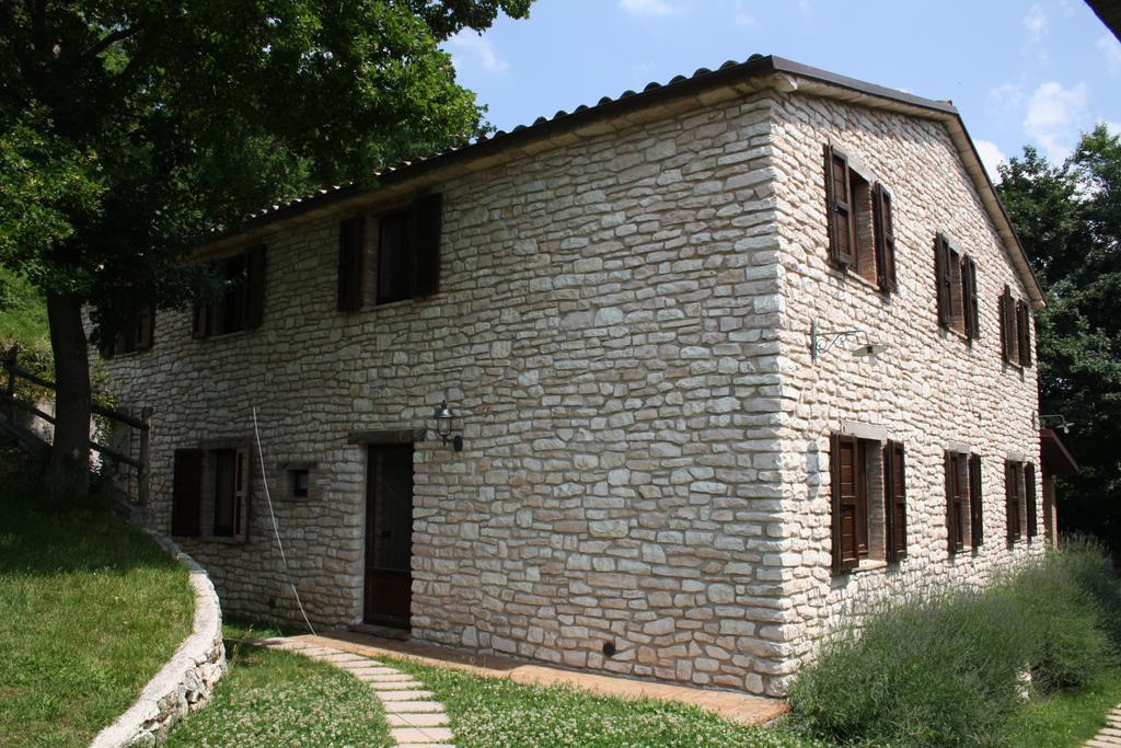 Agriturismo Valdifiori Sassoferrato Bagian luar foto