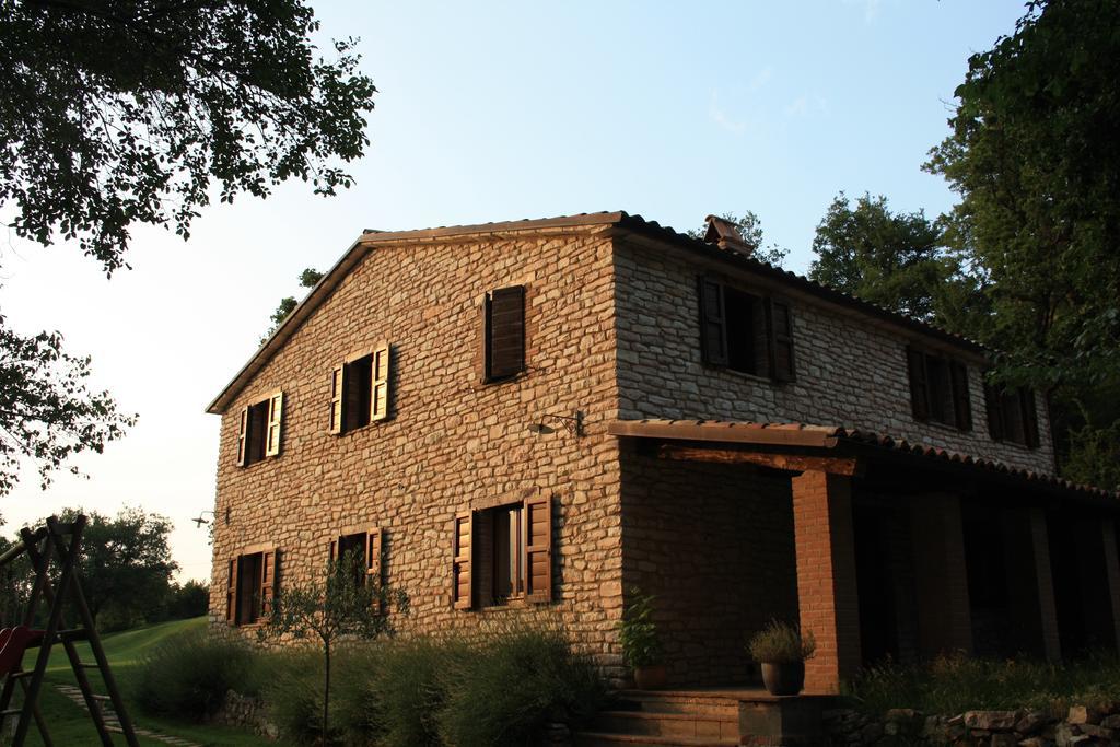 Agriturismo Valdifiori Sassoferrato Bagian luar foto
