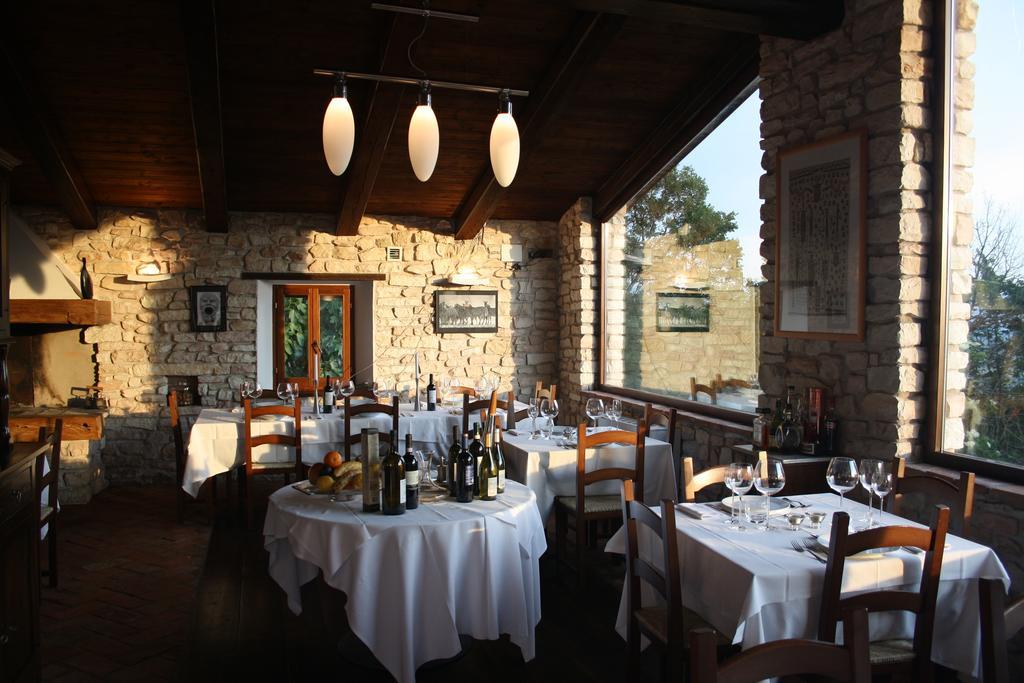 Agriturismo Valdifiori Sassoferrato Bagian luar foto